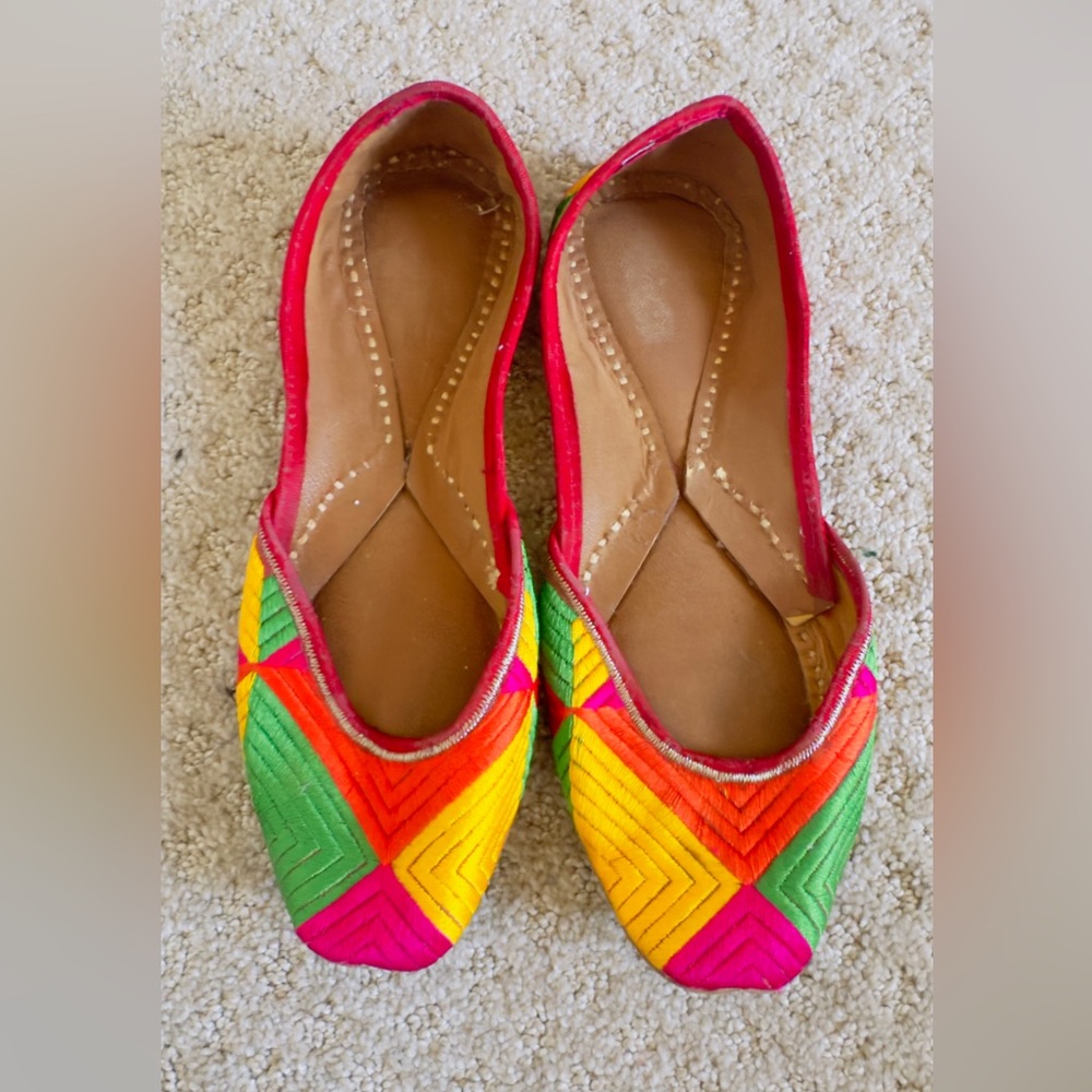 Brand new Fabindia Indian Pakistani Colorful Women's Flat jutti(shoes)